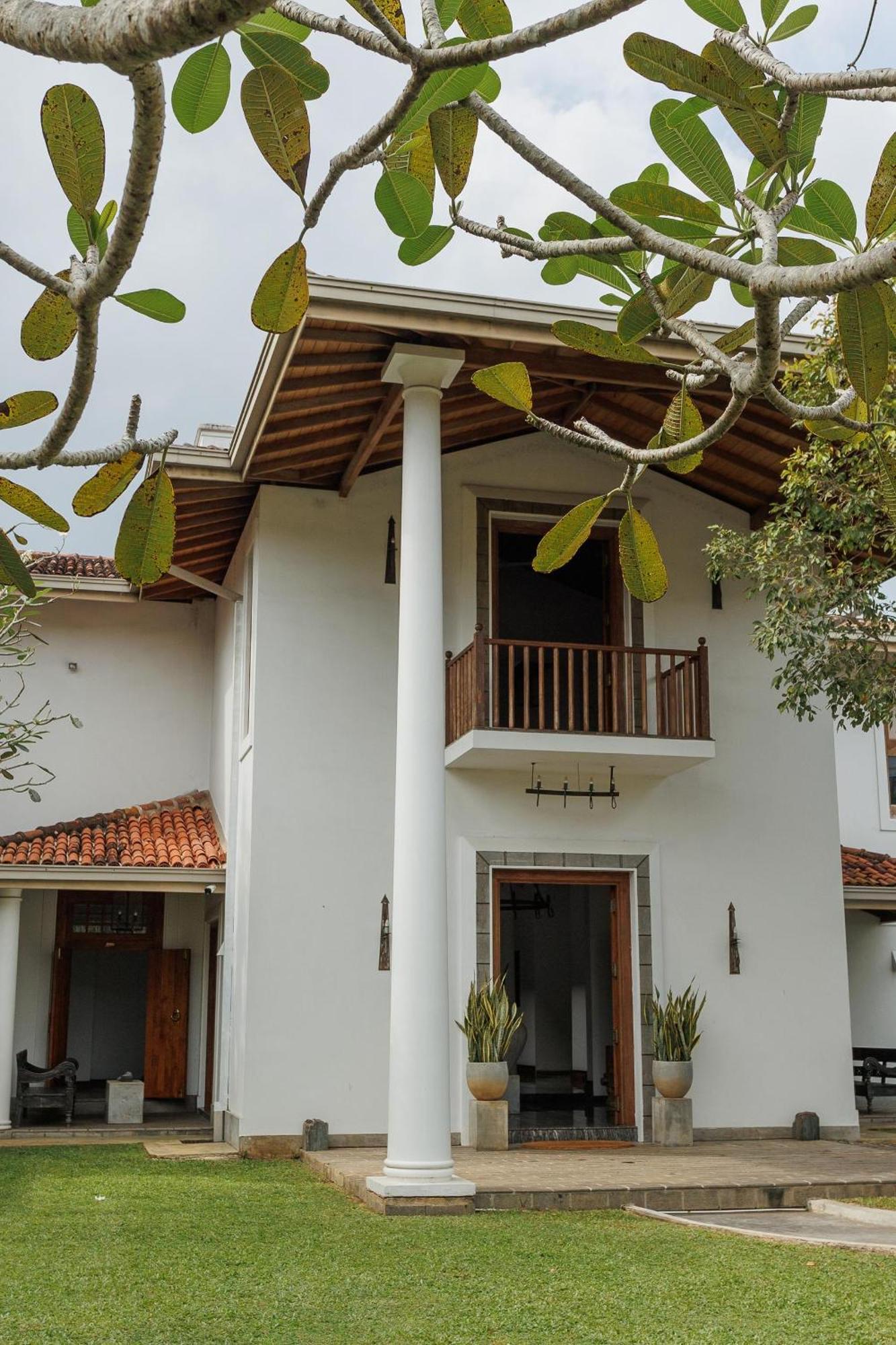 วิลลา ไวท์ ควีน Villa กอลล์ ภายนอก รูปภาพ